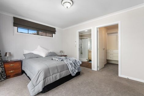 Photo of property in 1 Tarn Close, Pyes Pa, Tauranga, 3112