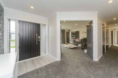 Photo of property in 28 Serenity Crescent, Kelvin Grove, Palmerston North, 4414