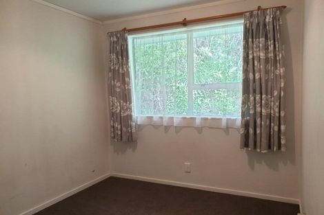 Photo of property in 58a Raroa Terrace, Tawa, Wellington, 5028