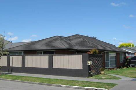 Photo of property in 1 Kyeburn Place, Avonhead, Christchurch, 8042