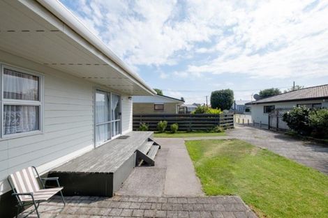 Photo of property in 8a Milmoe Street, Hawera, 4610