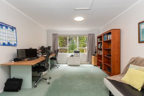 Photo of property in 18 Greyfriars Crescent, Tawa, Wellington, 5028