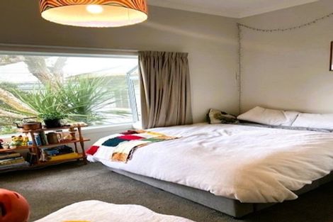 Photo of property in 16 Moana Road, Kelburn, Wellington, 6012