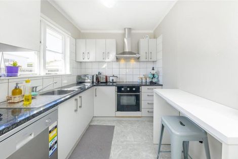 Photo of property in 37 Puriri Road, Manurewa, Auckland, 2102
