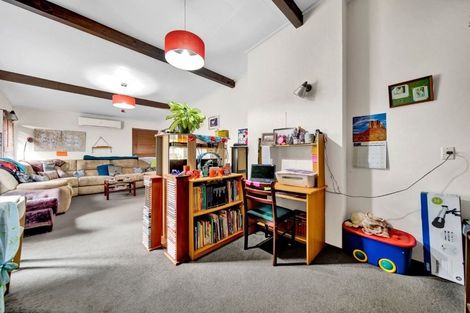 Photo of property in 3/2a Julian Place, Westown, New Plymouth, 4310