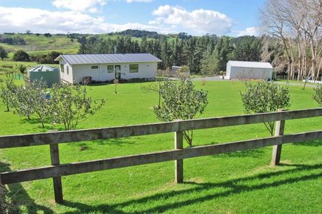 Photo of property in 56 Wattle Lane, Kaiwaka, 0573
