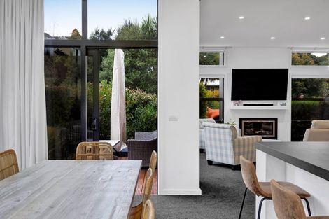 Photo of property in 91a Karina Road, Merrilands, New Plymouth, 4312