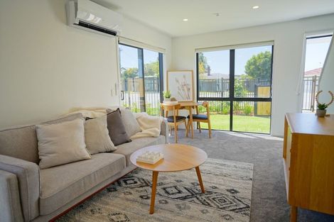 Photo of property in 1/172 Don Buck Road, Massey, Auckland, 0614
