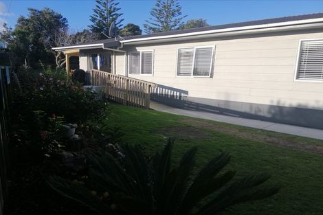 Photo of property in 591 Pukehina Parade, Pukehina, Te Puke, 3189