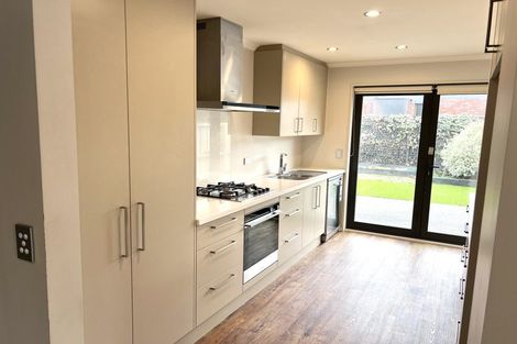 Photo of property in 2/165 Petrie Street, Richmond, Christchurch, 8013