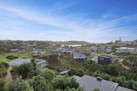 Photo of property in 11 Primrose Street, Raglan, 3225