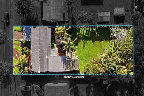 Photo of property in 44 Farquhar Road, Glendene, Auckland, 0602