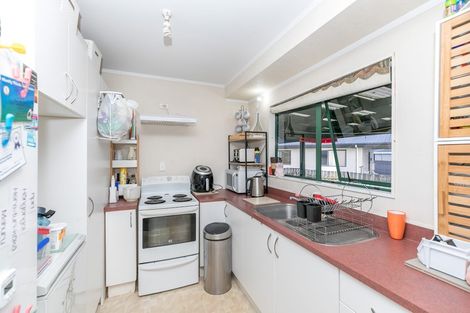 Photo of property in 177 Hakanoa Street, Huntly, 3700