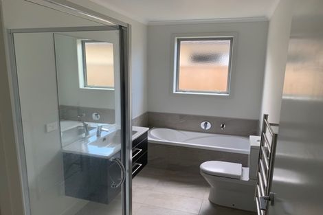 Photo of property in 22 Richardson Road, Omokoroa, 3114