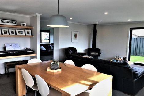 Photo of property in 25 Stowell Drive, Cromwell, 9310