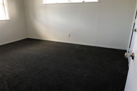 Photo of property in 108 Te Atatu Road, Te Atatu South, Auckland, 0610