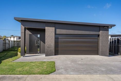 Photo of property in 2 Tupeia Lane, Tikipunga, Whangarei, 0112