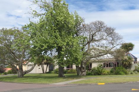 Photo of property in 6 Edmonds Drive, Otamatea, Whanganui, 4500