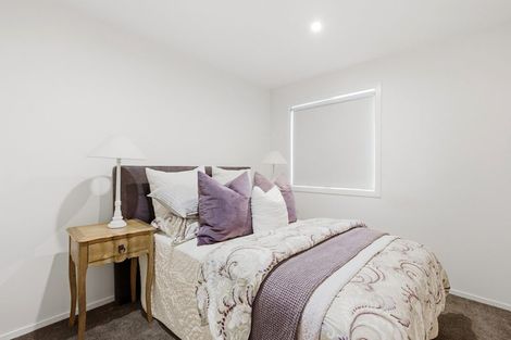 Photo of property in 4/19 Trias Road, Totara Vale, Auckland, 0629