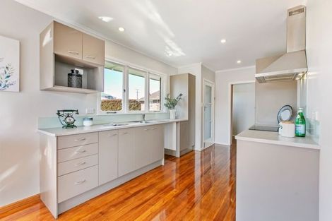 Photo of property in 6 Shortt Avenue, Mangere Bridge, Auckland, 2022