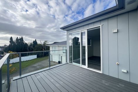 Photo of property in 319a East Coast Road, Mairangi Bay, Auckland, 0630