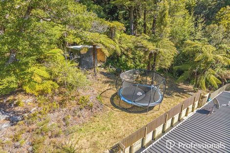Photo of property in 10 Aratika Grove, Stokes Valley, Lower Hutt, 5019