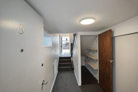 Photo of property in 5/21 Collins Avenue, Tawa, Wellington, 5028