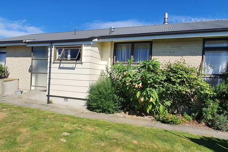 Photo of property in 2 Andrew Street, Waimate, 7924