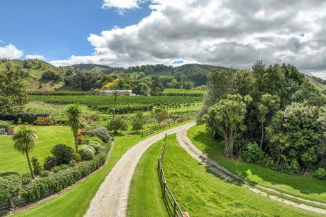 Photo of property in 559 Taurau Valley Road, Muriwai, Manutuke, 4072