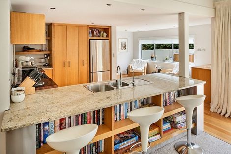 Photo of property in 97 Oxford Street, Martinborough, 5711