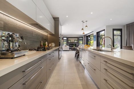 Photo of property in 563 Grenada Street, Papamoa Beach, Papamoa, 3118