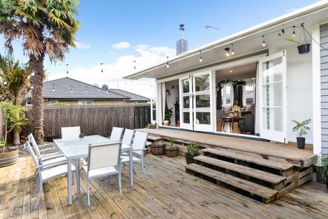 Photo of property in 12 Bruce Avenue, Glenview, Hamilton, 3206