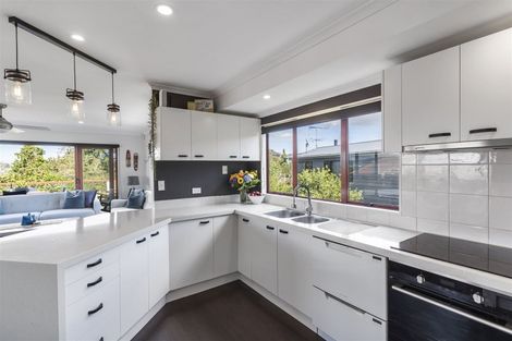 Photo of property in 43 Cockle Bay Road, Cockle Bay, Auckland, 2014