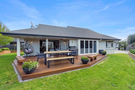 Photo of property in 7 Bayswater Court, Huntington, Hamilton, 3210