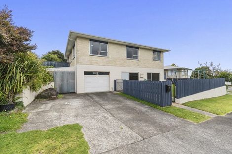 Photo of property in 10 Culzean Grove, Bell Block, New Plymouth, 4312