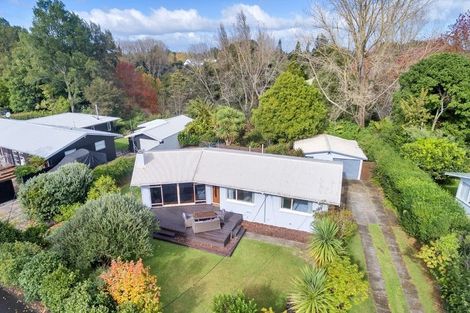 Photo of property in 28 Beverley Crescent, Hillcrest, Hamilton, 3216