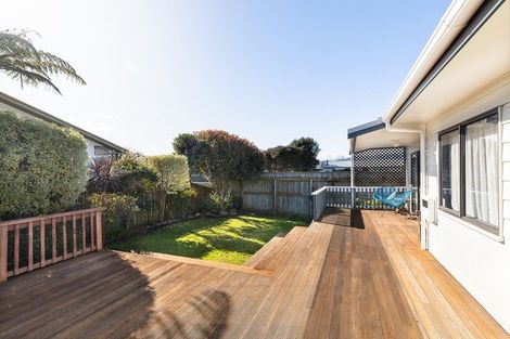 Photo of property in 5 Spackman Crescent, Paraparaumu, 5032