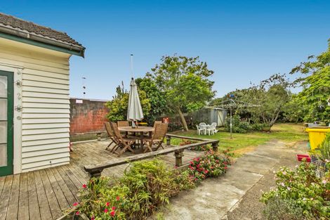 Photo of property in 165 Russell Road, Manurewa, Auckland, 2102