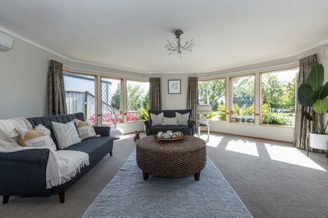 Photo of property in 11 Kensington Drive, Taradale, Napier, 4112