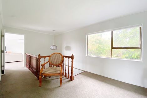 Photo of property in 2 Eastglen Road, Glen Eden, Auckland, 0602