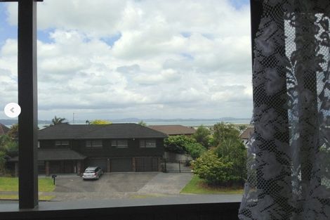 Photo of property in 115 Wiseley Road, West Harbour, Auckland, 0618