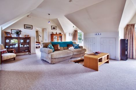 Photo of property in 45a Beaubank Road, Kelston, Auckland, 0602