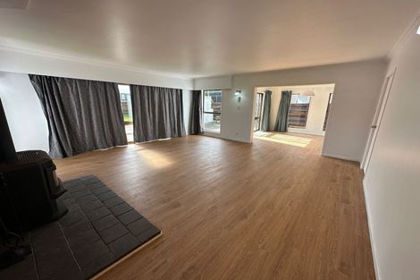 Photo of property in 13 Park Estate Road, Rosehill, Papakura, 2113