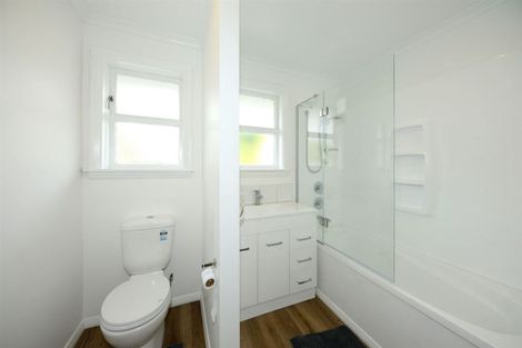 Photo of property in 7 Ealing Street, Northcote, Christchurch, 8052