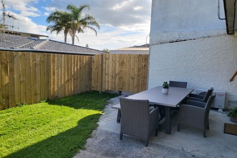 Photo of property in 20 Terrace Avenue, Mount Maunganui, 3116
