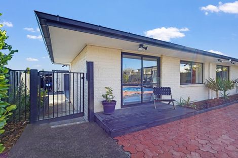 Photo of property in 15 Carter Drive, Pomare, Rotorua, 3015