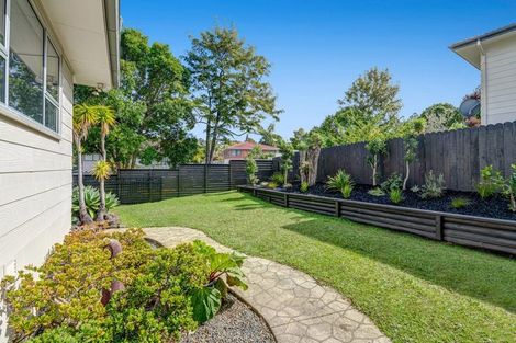 Photo of property in 113 Weatherly Road, Torbay, Auckland, 0630