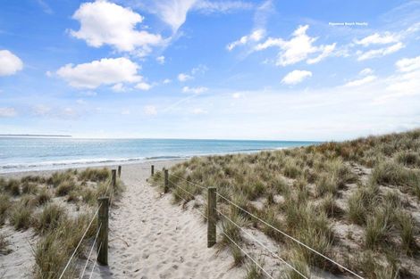 Photo of property in 29 Mcleod Place, Papamoa Beach, Papamoa, 3118