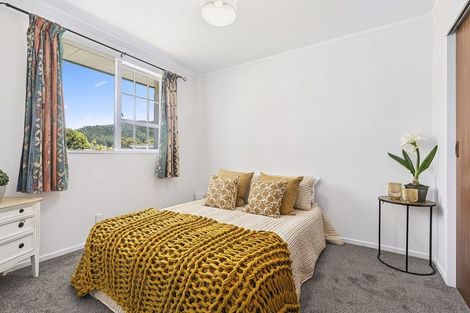 Photo of property in 105b Taylor Terrace, Tawa, Wellington, 5028