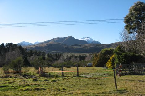 Photo of property in 52 Argyle Place, Glenorchy, 9372